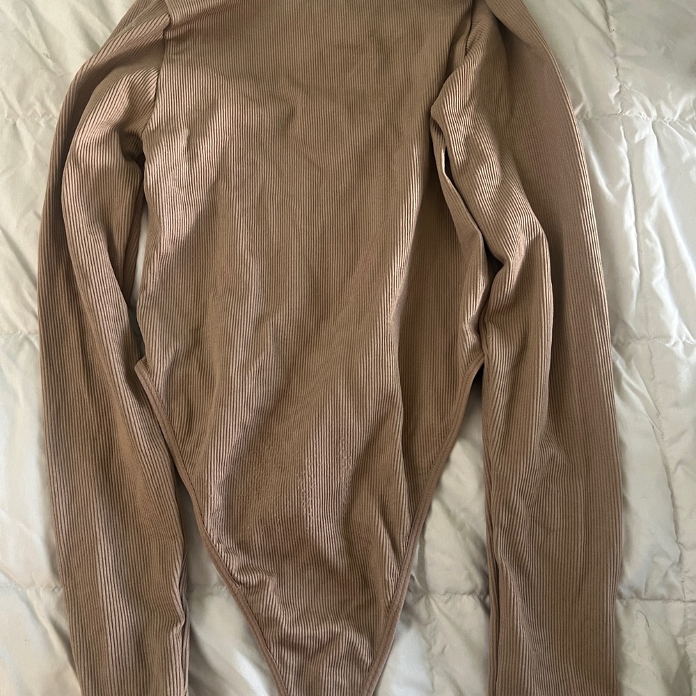 Fashion Nova Ribbed Long Sleeve Bodysuit in Taupe